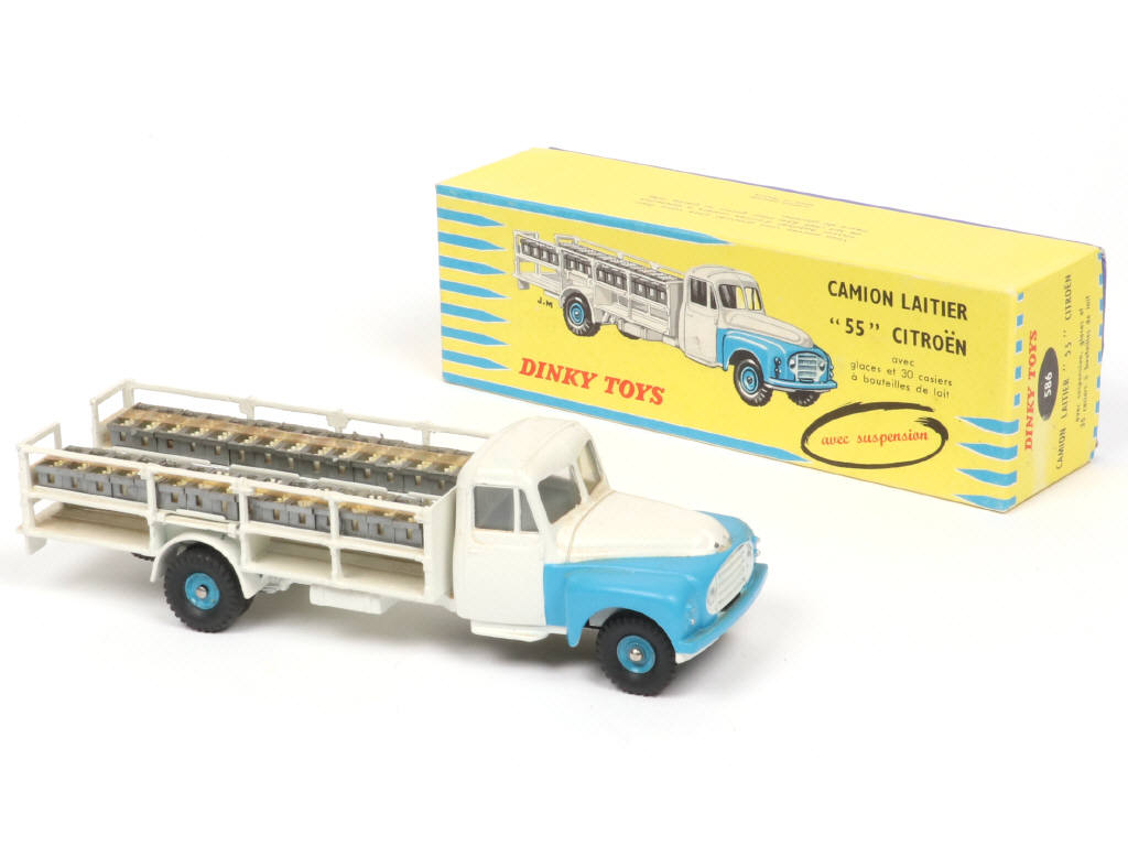 Lot 641 - DINKY TOYS (FRANCE) (1)