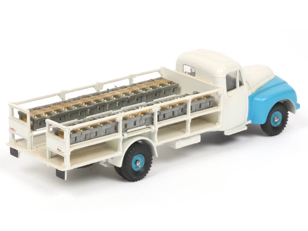 Lot 641 - DINKY TOYS (FRANCE) (1)