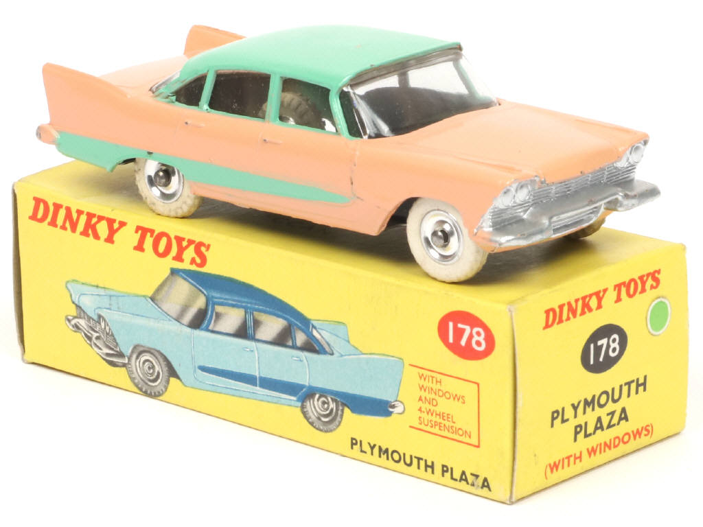 Lot 665 - DINKY TOYS (GB) (1)