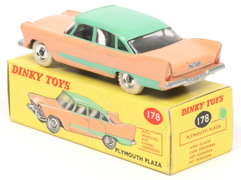 Lot 665 - DINKY TOYS (GB) (1)