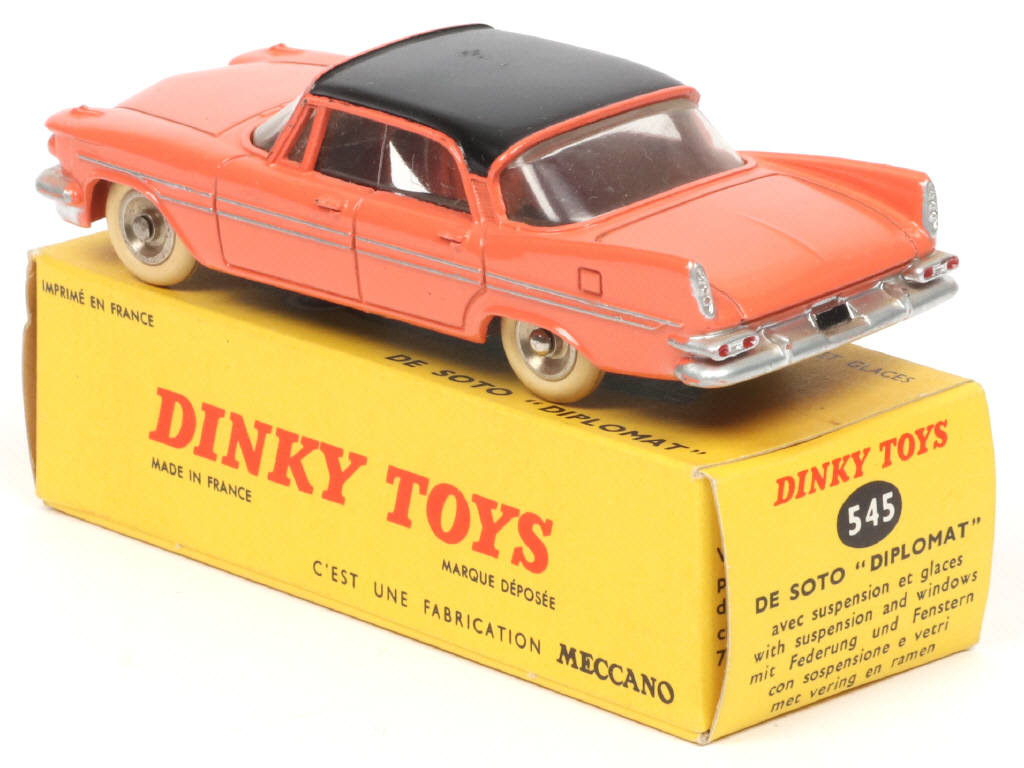 Lot 609 - DINKY TOYS (FRANCE) (1)