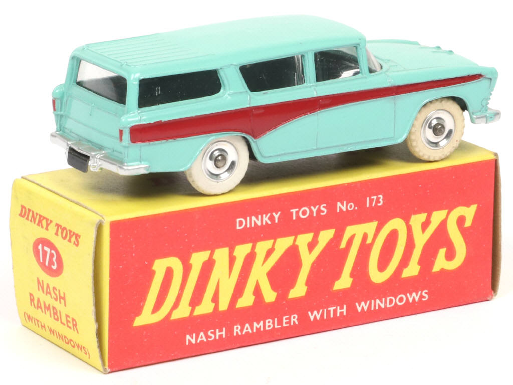 Lot 662 - DINKY TOYS (GB) (1)