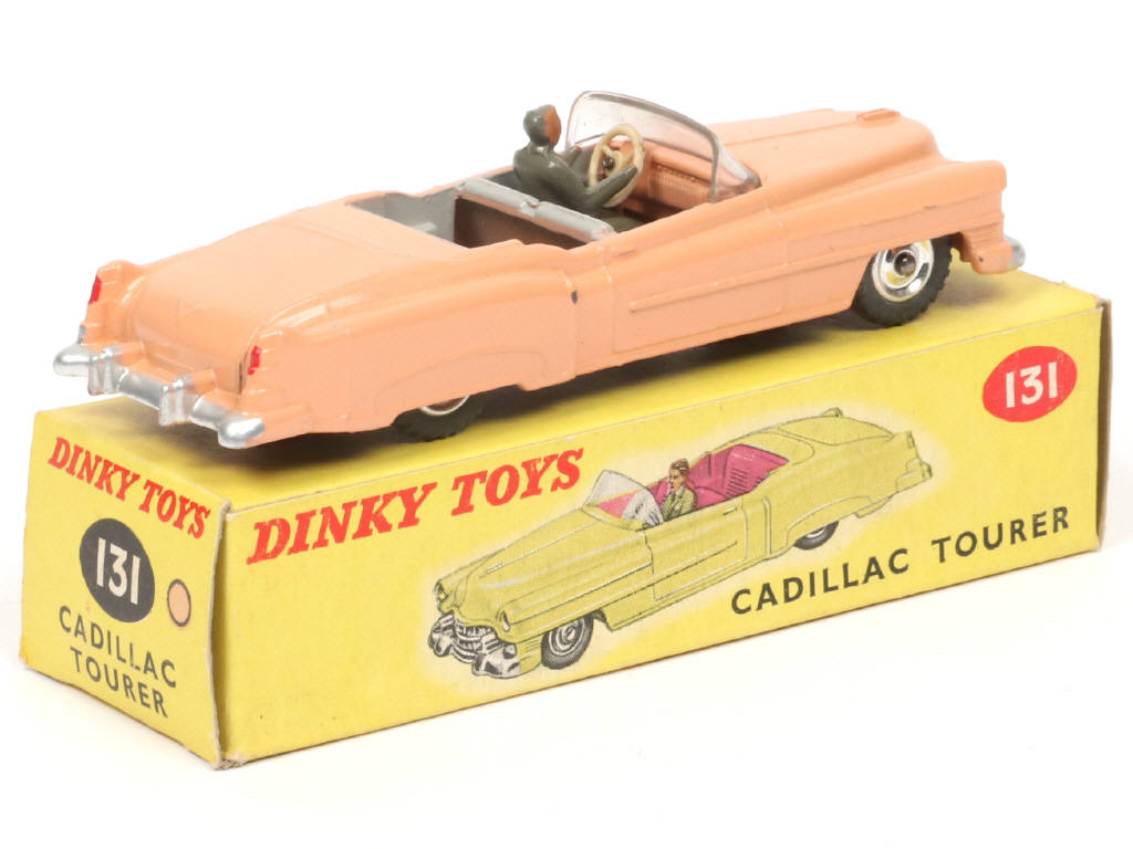 Lot 651 - DINKY TOYS (GB) (1)