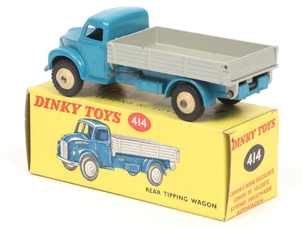 Lot 690 - DINKY TOYS (GB) (1)