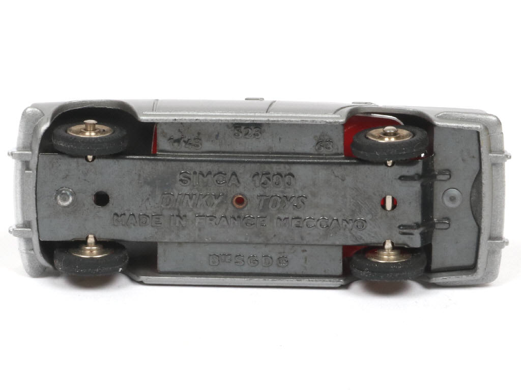 Lot 624 - DINKY TOYS (FRANCE) (1)