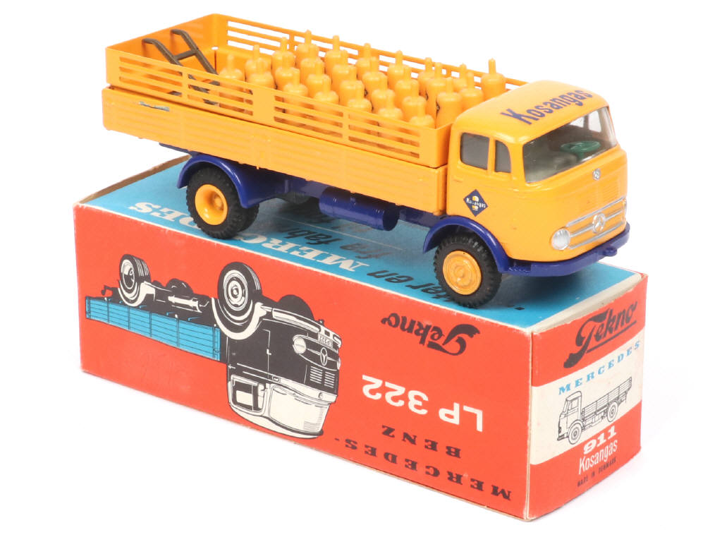 Lot 420 - TEKNO (DANEMARK) (1)