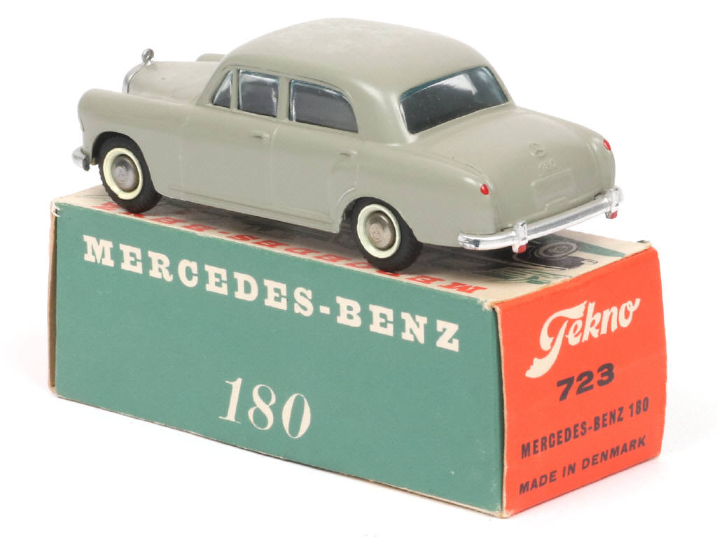 Lot 409 - TEKNO (DANEMARK) (1)