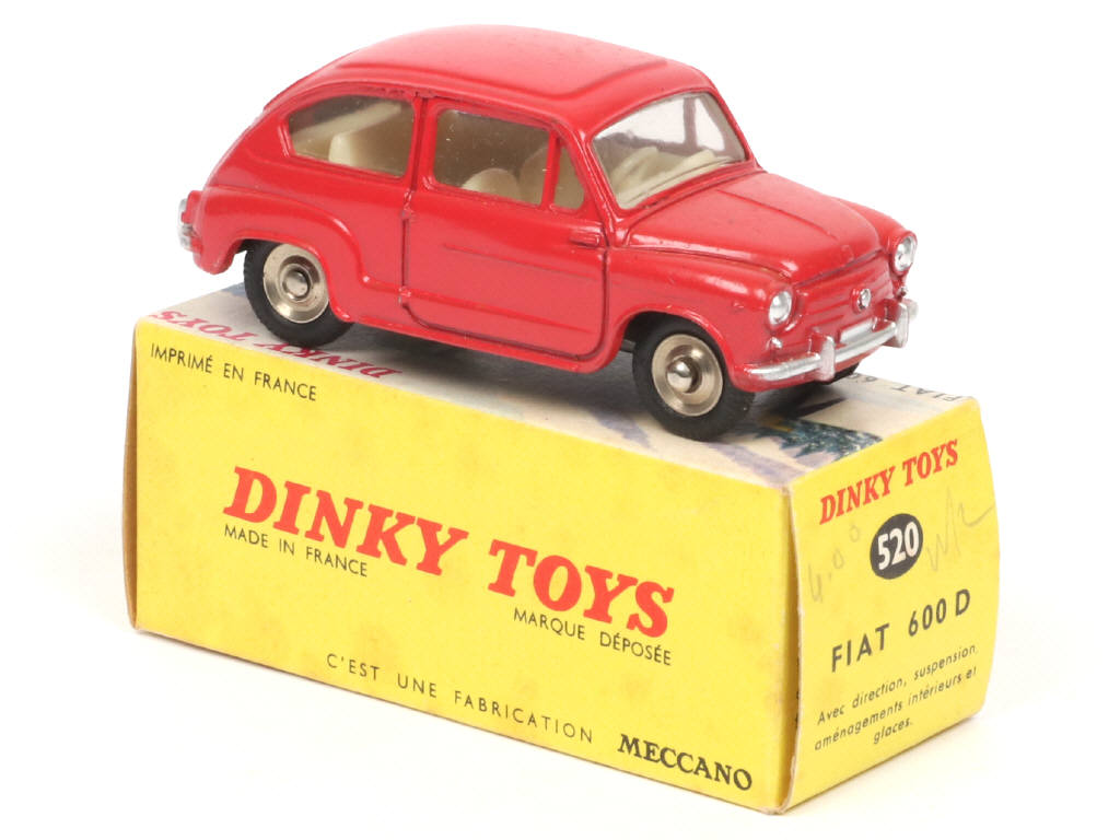 Lot 623 - DINKY TOYS (FRANCE) (1)