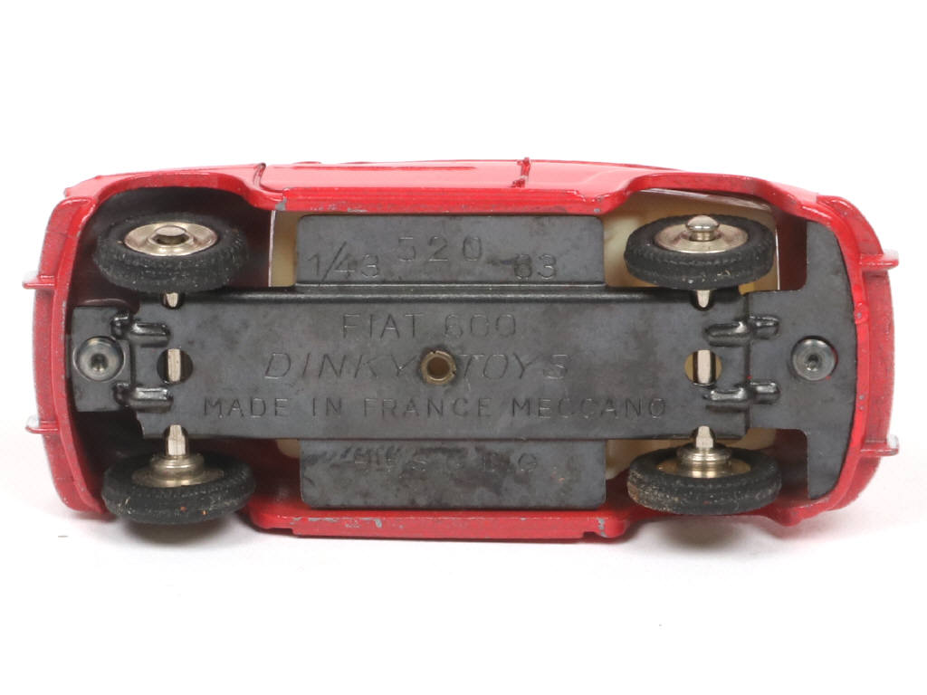 Lot 623 - DINKY TOYS (FRANCE) (1)