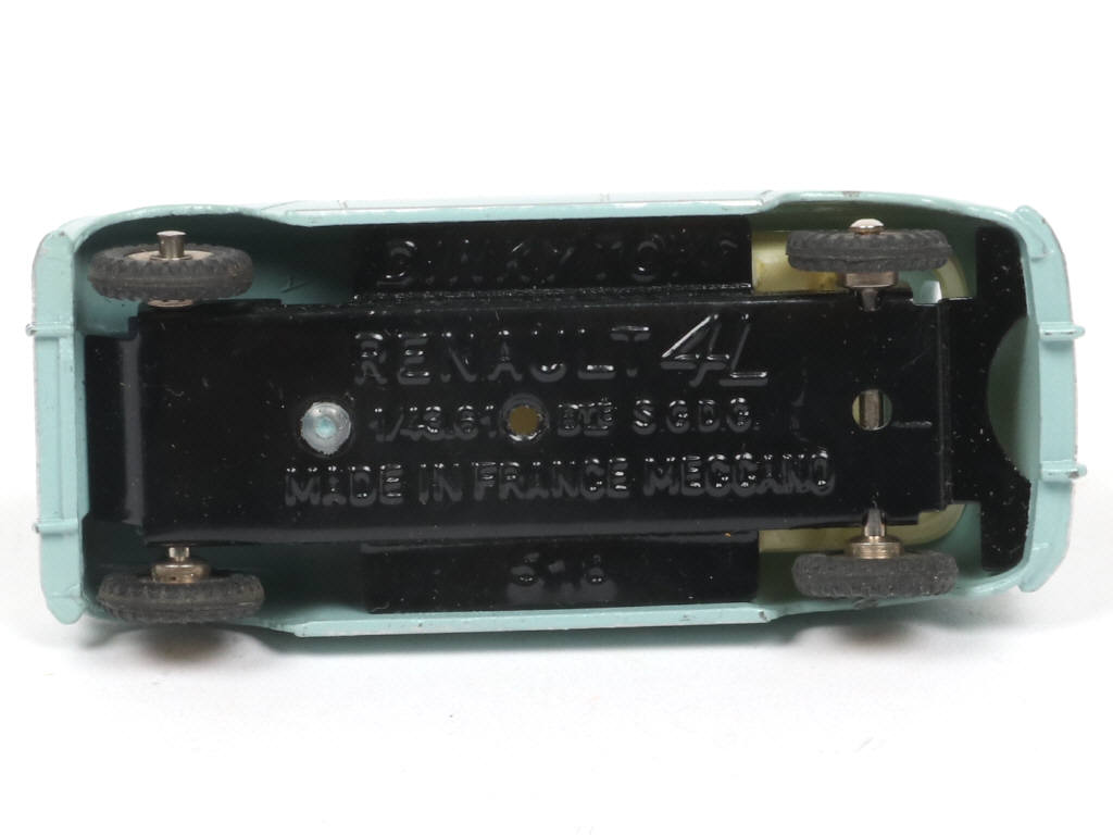 Lot 607 - DINKY TOYS (FRANCE) (1)