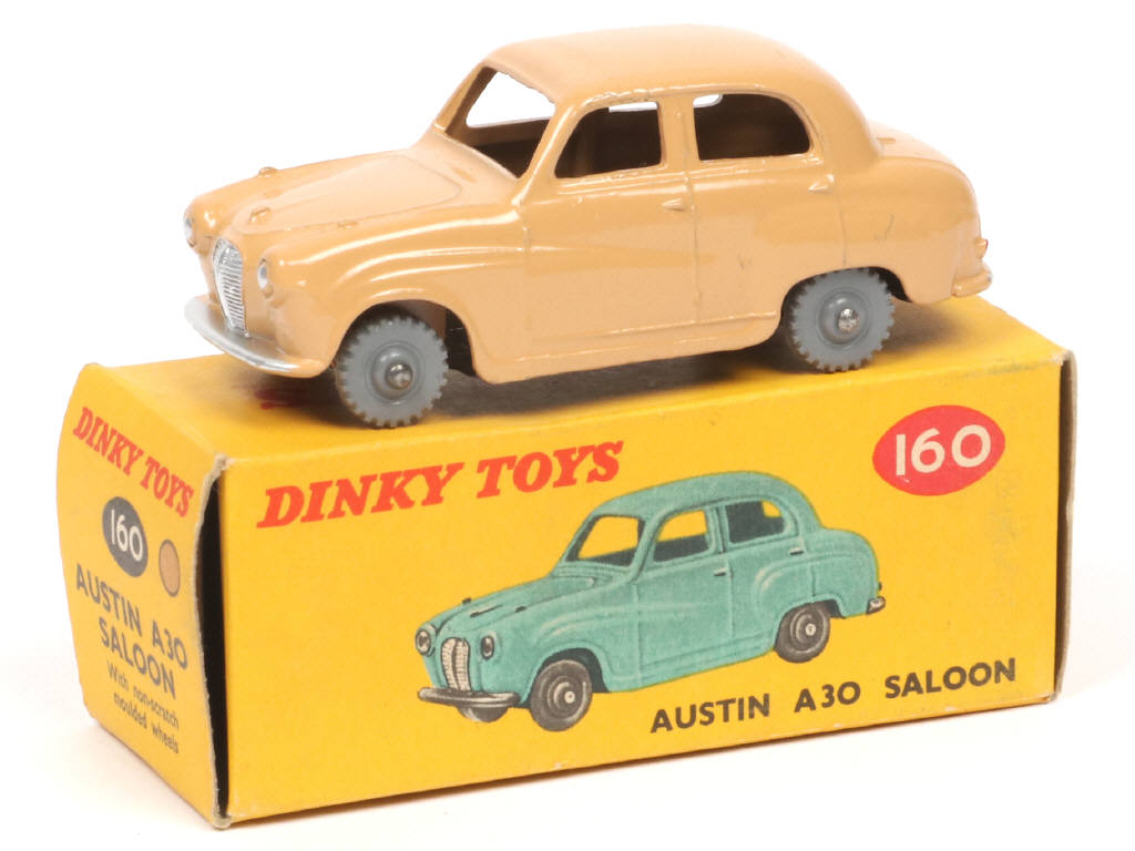 Lot 654 - DINKY TOYS (GB) (1)