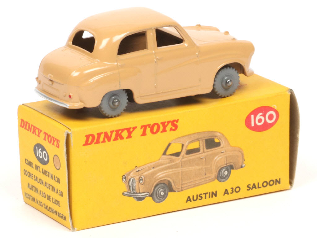Lot 654 - DINKY TOYS (GB) (1)
