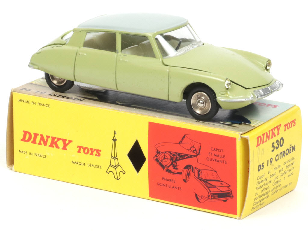 Lot 627 - DINKY TOYS (FRANCE) (1)
