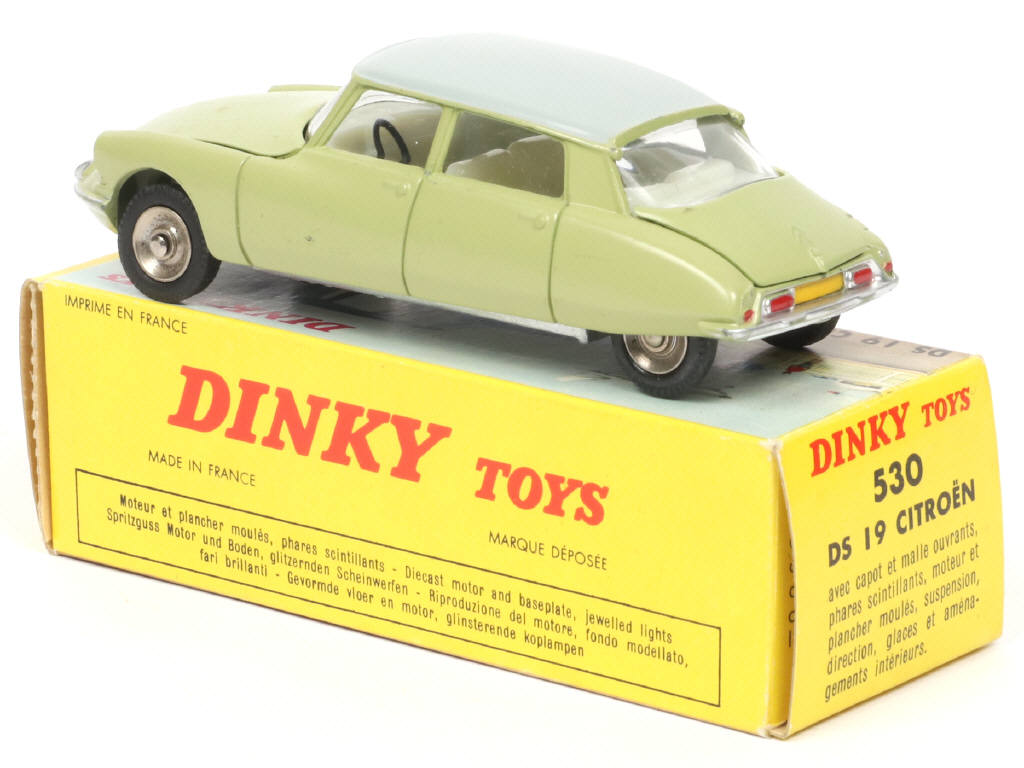 Lot 627 - DINKY TOYS (FRANCE) (1)