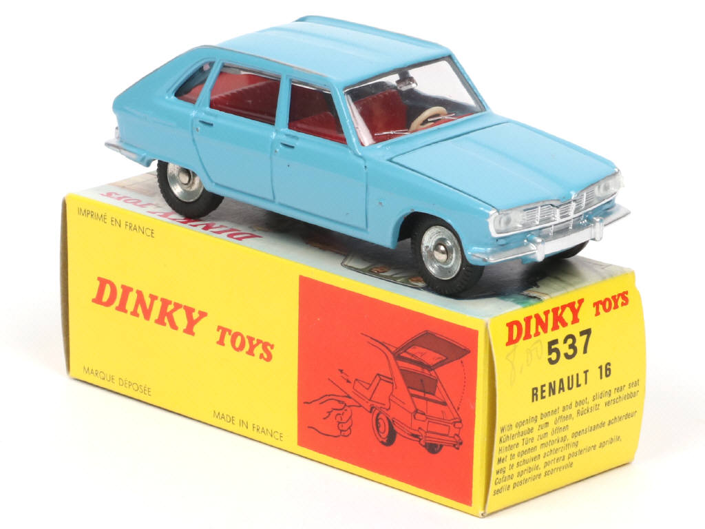 Lot 631 - DINKY TOYS (FRANCE) (1)
