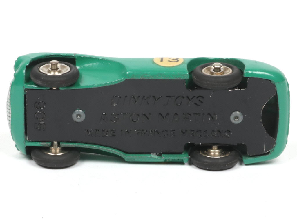 Lot 604 - DINKY TOYS (FRANCE) (1)