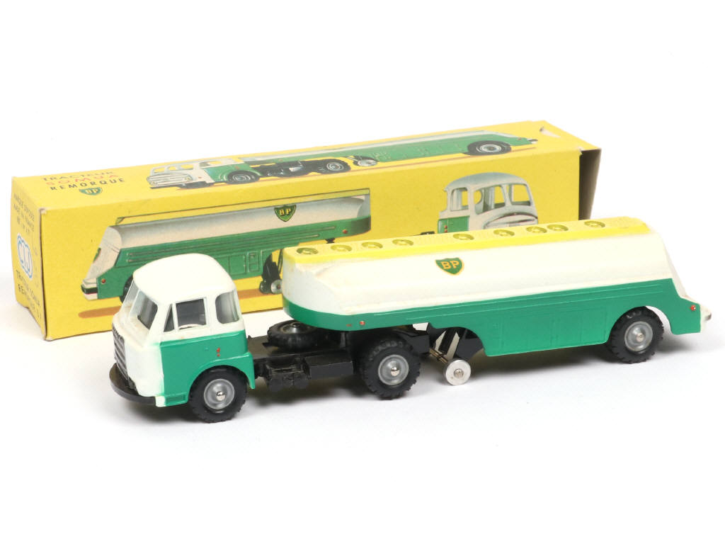 Lot 551 - C.I.J. (FRANCE) (1)