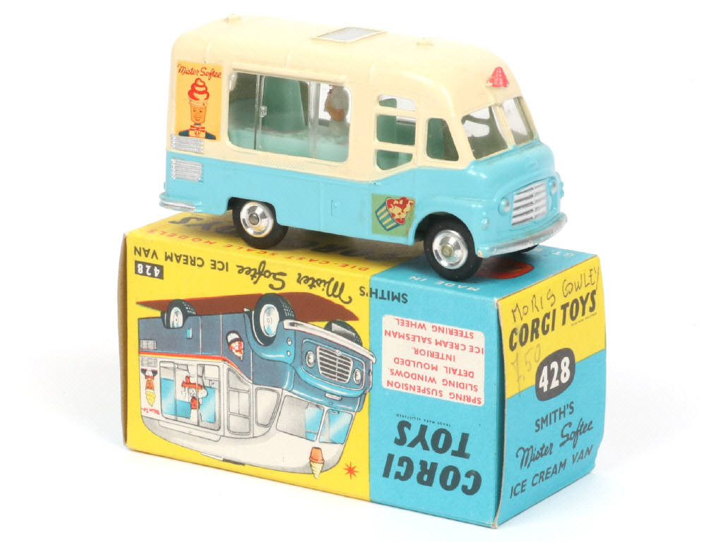 Lot 520 - CORGI TOYS (GB) (1)