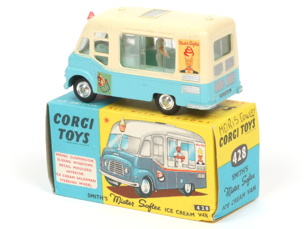 Lot 520 - CORGI TOYS (GB) (1)