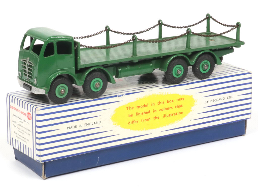 Lot 696 - DINKY TOYS (GB) (1)