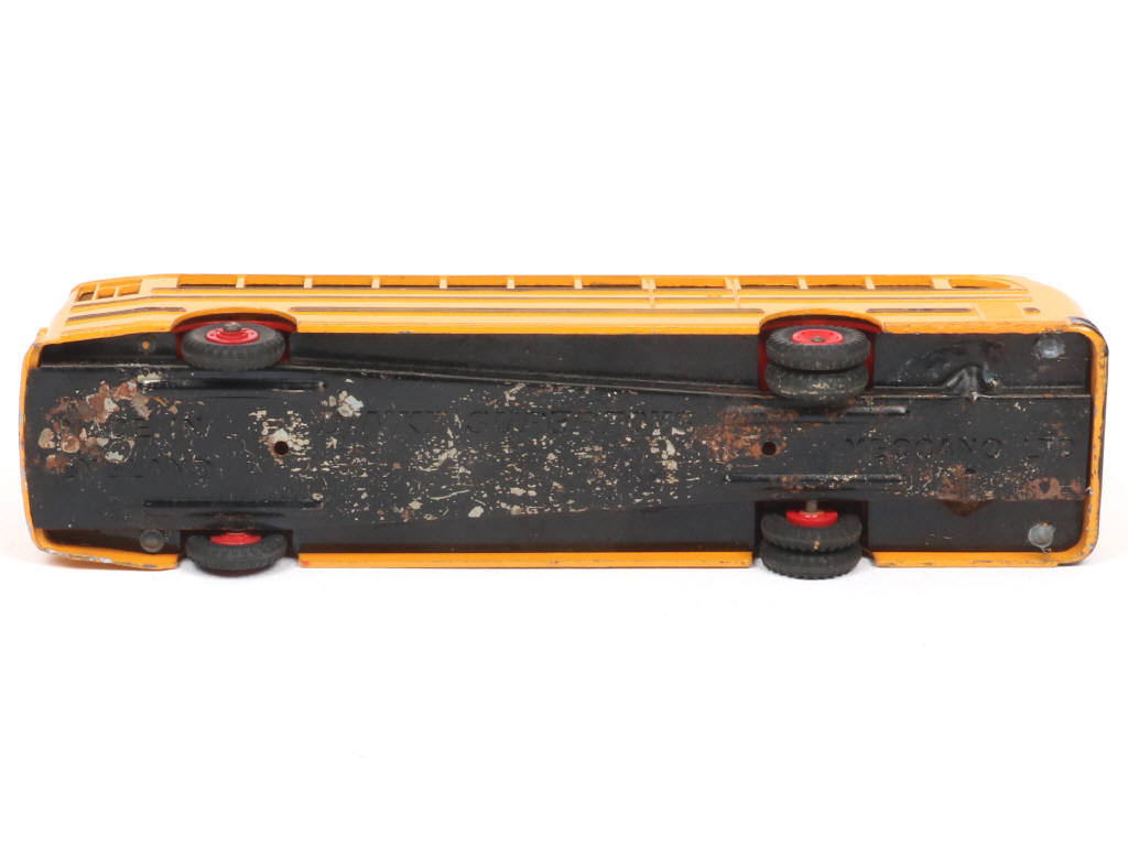 Lot 697 - DINKY TOYS (GB) (1)