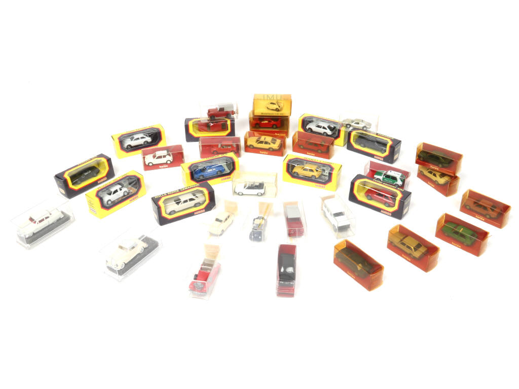 Lot 170 - DIVERS (HO) (34)