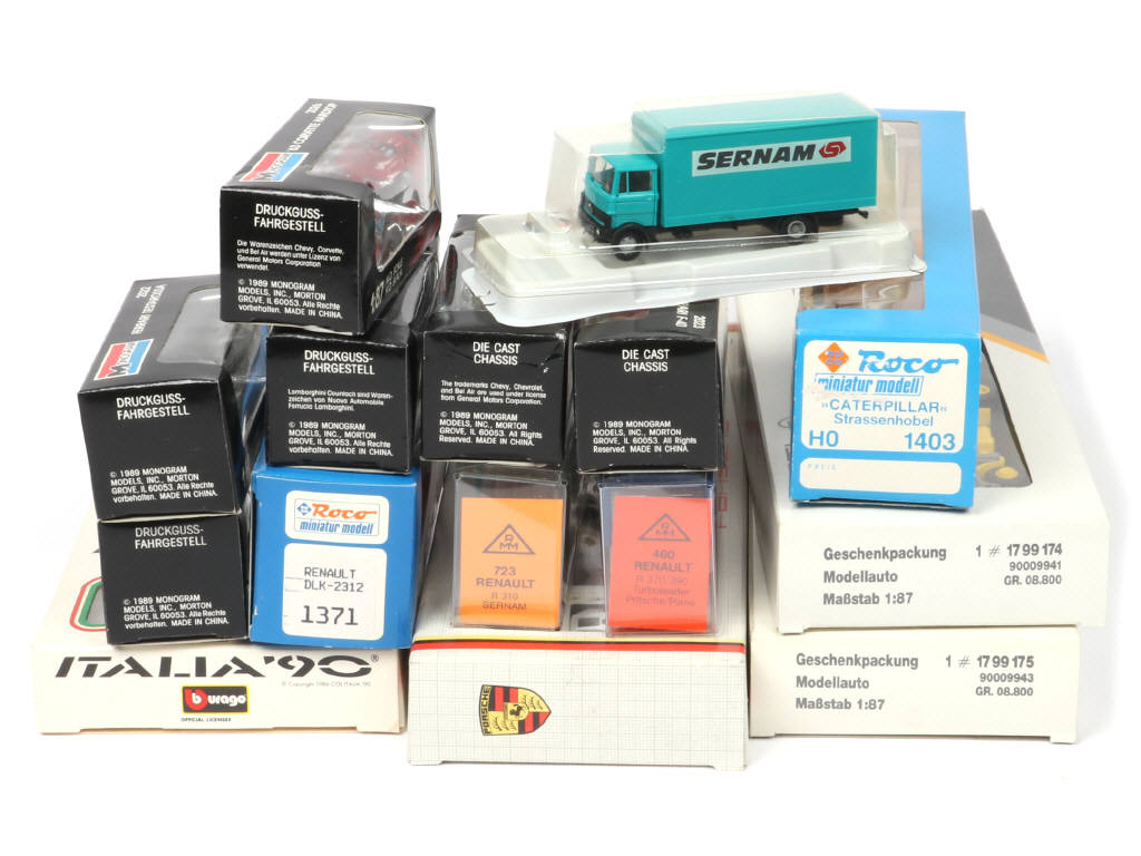 Lot 172 - DIVERS (HO) (36)