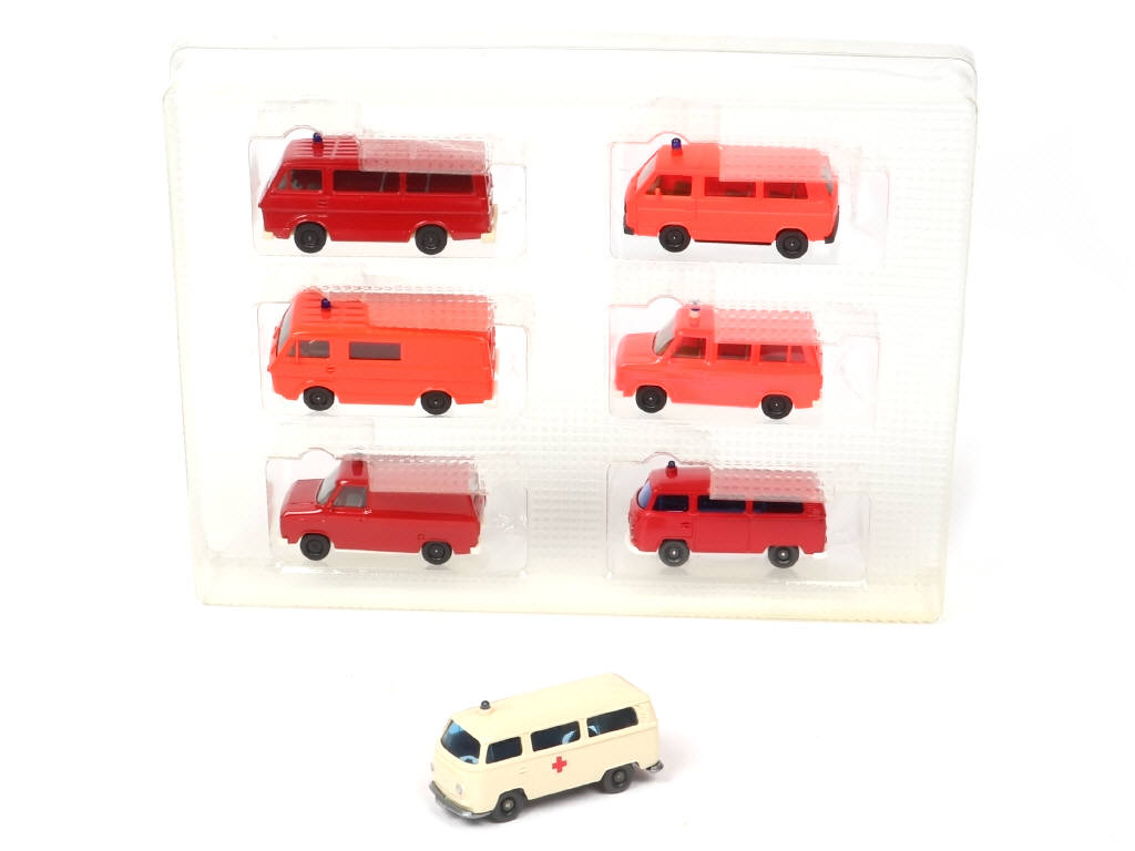 Lot 167 - DIVERS (HO) (30)