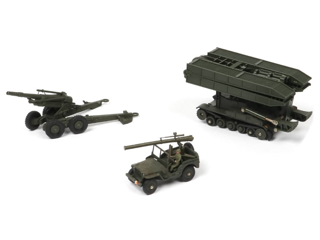 Lot 246 - DINKY TOYS (FRANCE) (3)