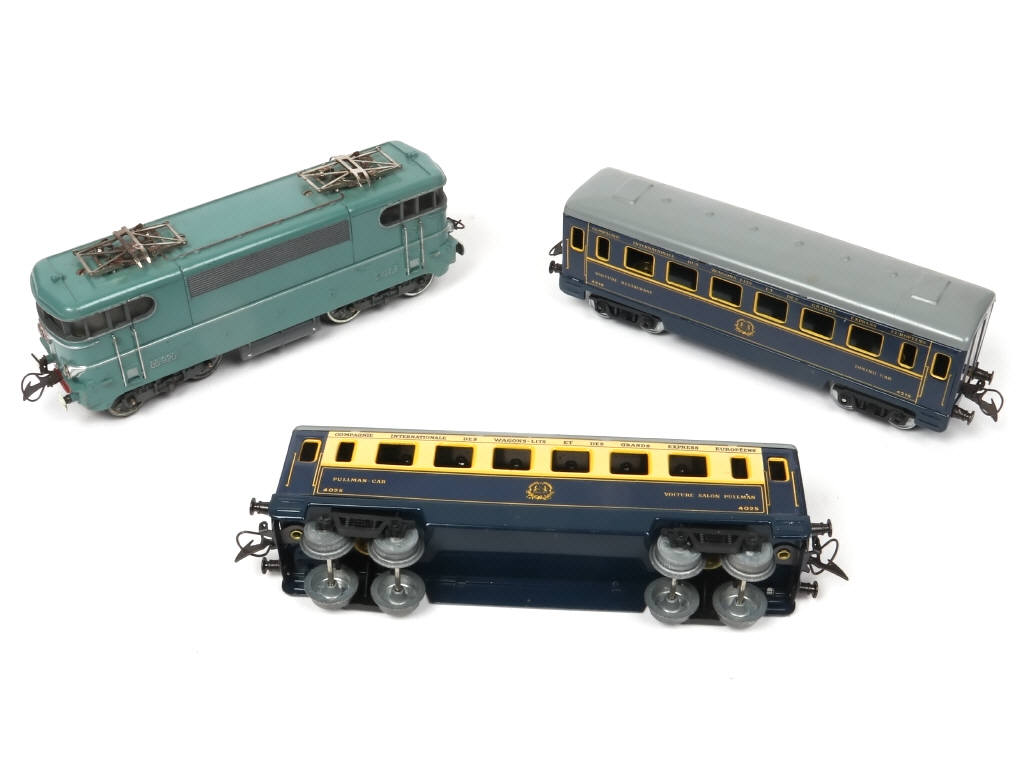 Lot 83 - HORNBY 'O' (FRANCE) (1)