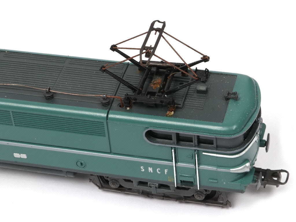 Lot 71 - DIVERS (HO) (2)