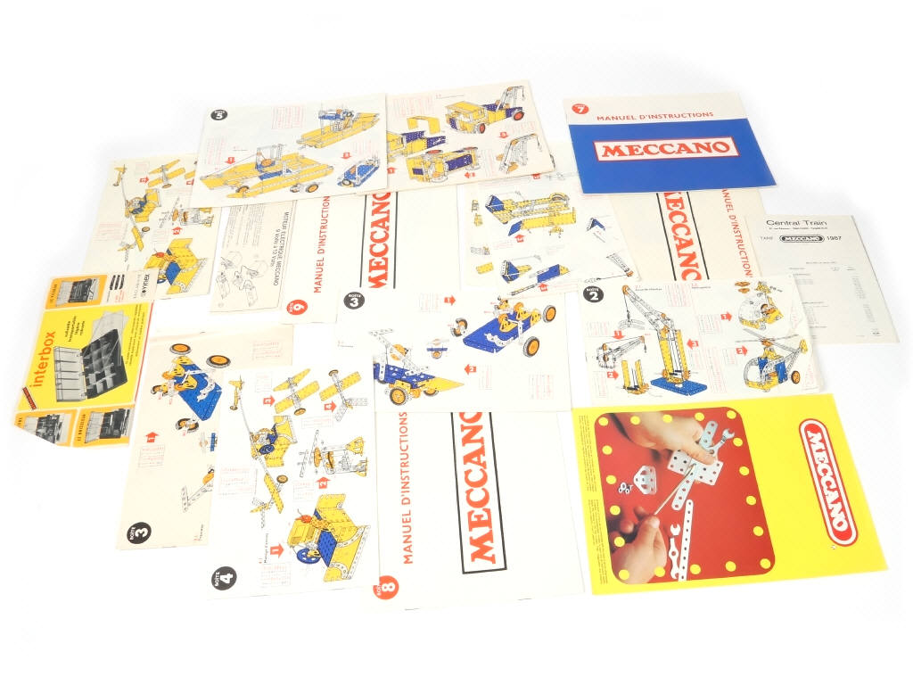 Lot 113 - MECCANO (FRANCE) (1)