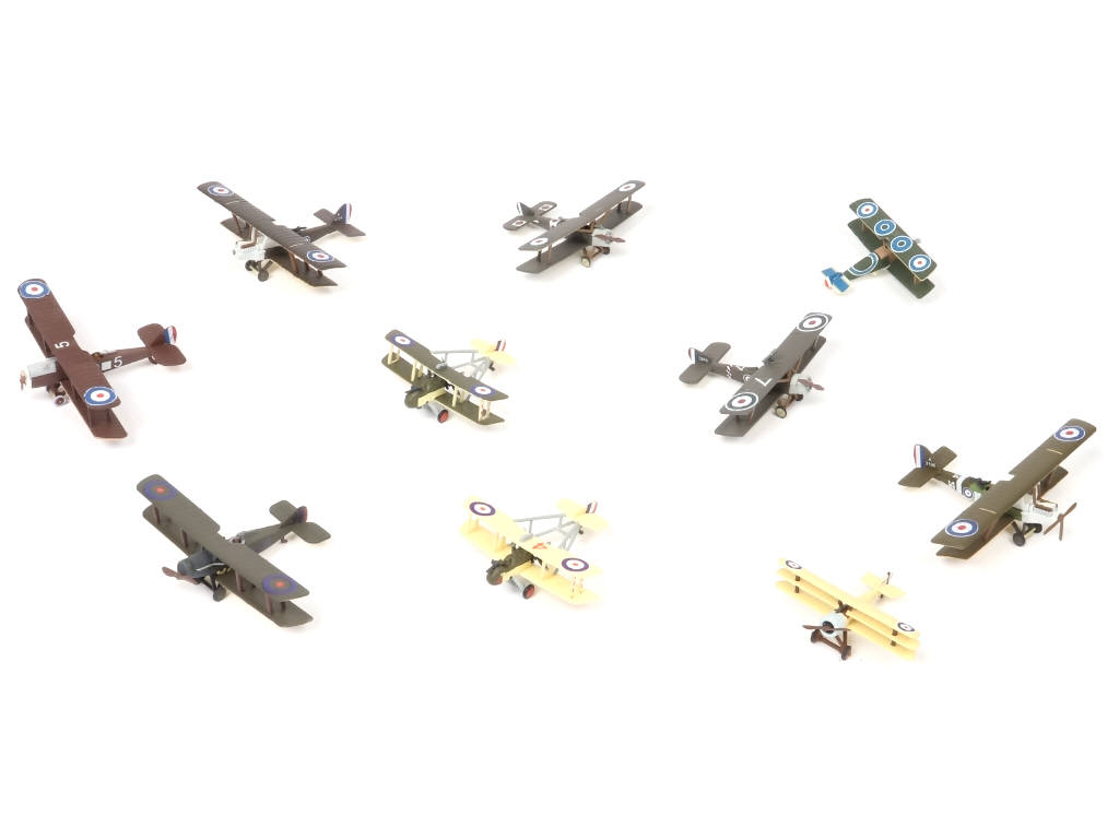 Lot 144 - DIVERS (10)