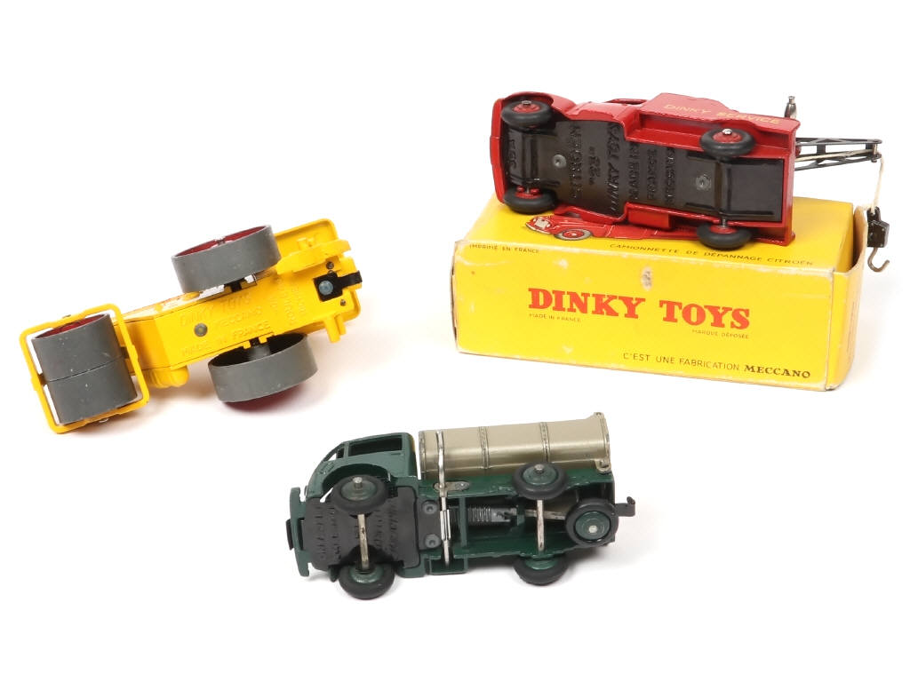 Lot 245 - DINKY TOYS (FRANCE) (3)