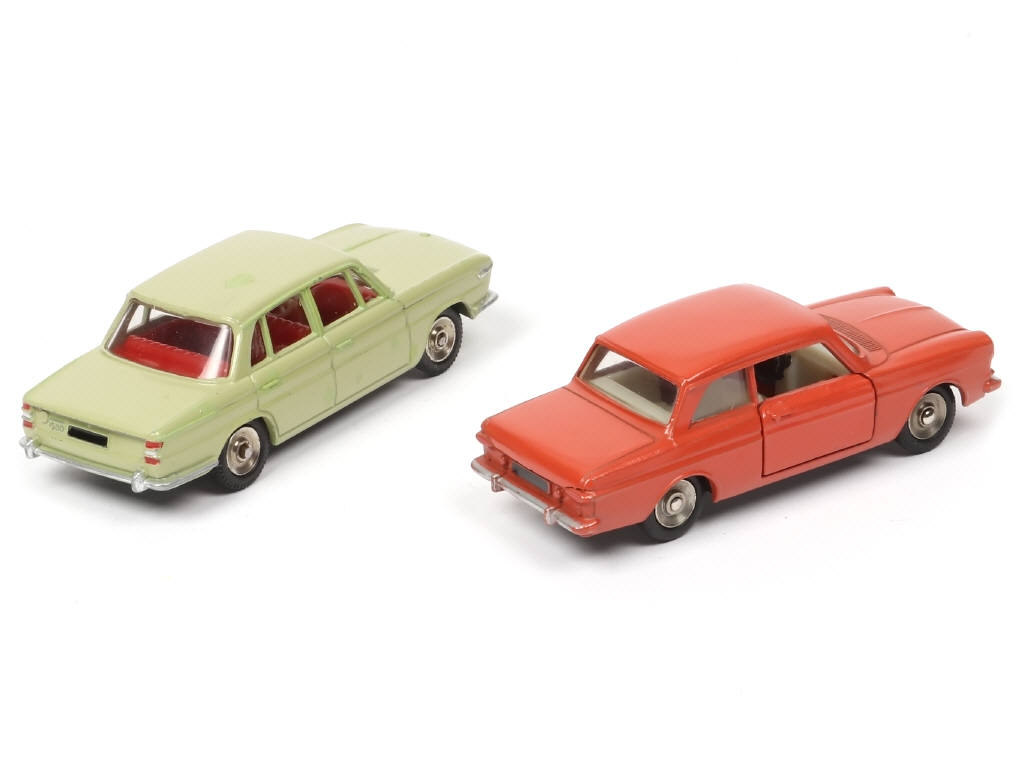 Lot 231 - DINKY TOYS (FRANCE) (2)