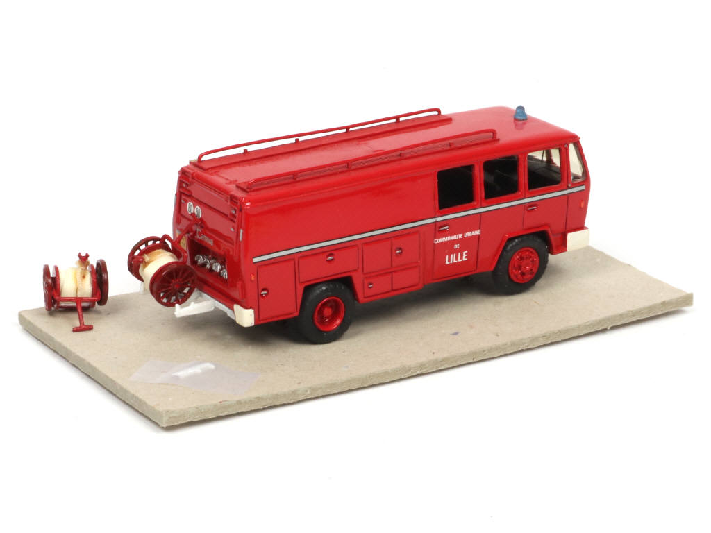 Lot 122 - PARADE (FRANCE) (1)