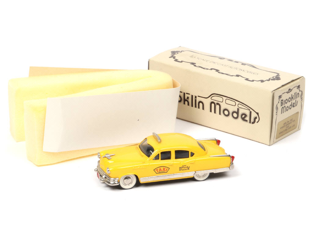 Lot 142 - BROOKLIN MODELS (GB) (1)