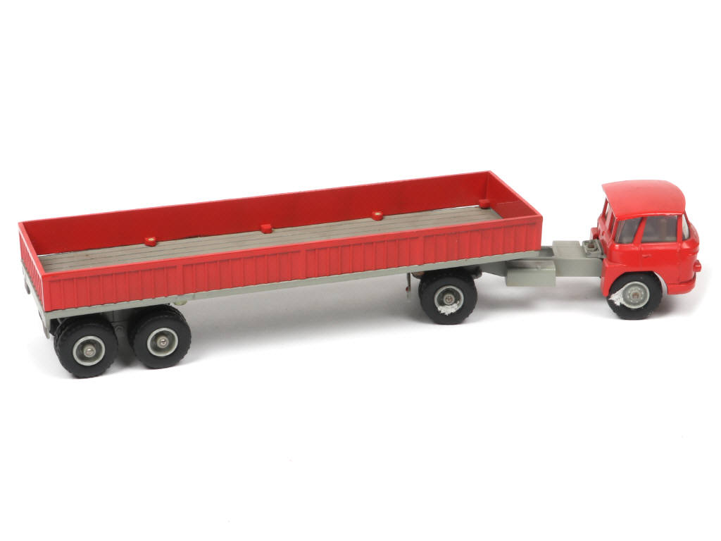 Lot 239 - SOLIDO (FRANCE) (1)