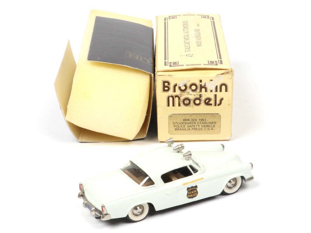 Lot 146 - BROOKLIN MODELS (GB) (1)