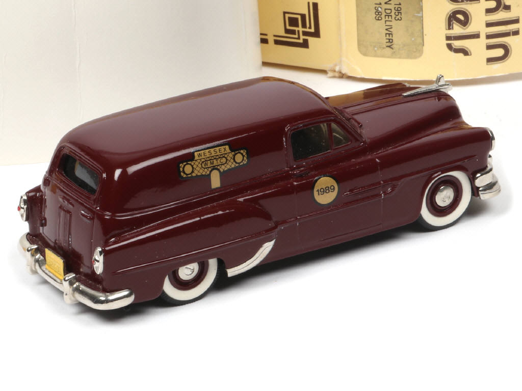 Lot 145 - BROOKLIN MODELS (GB) (1)