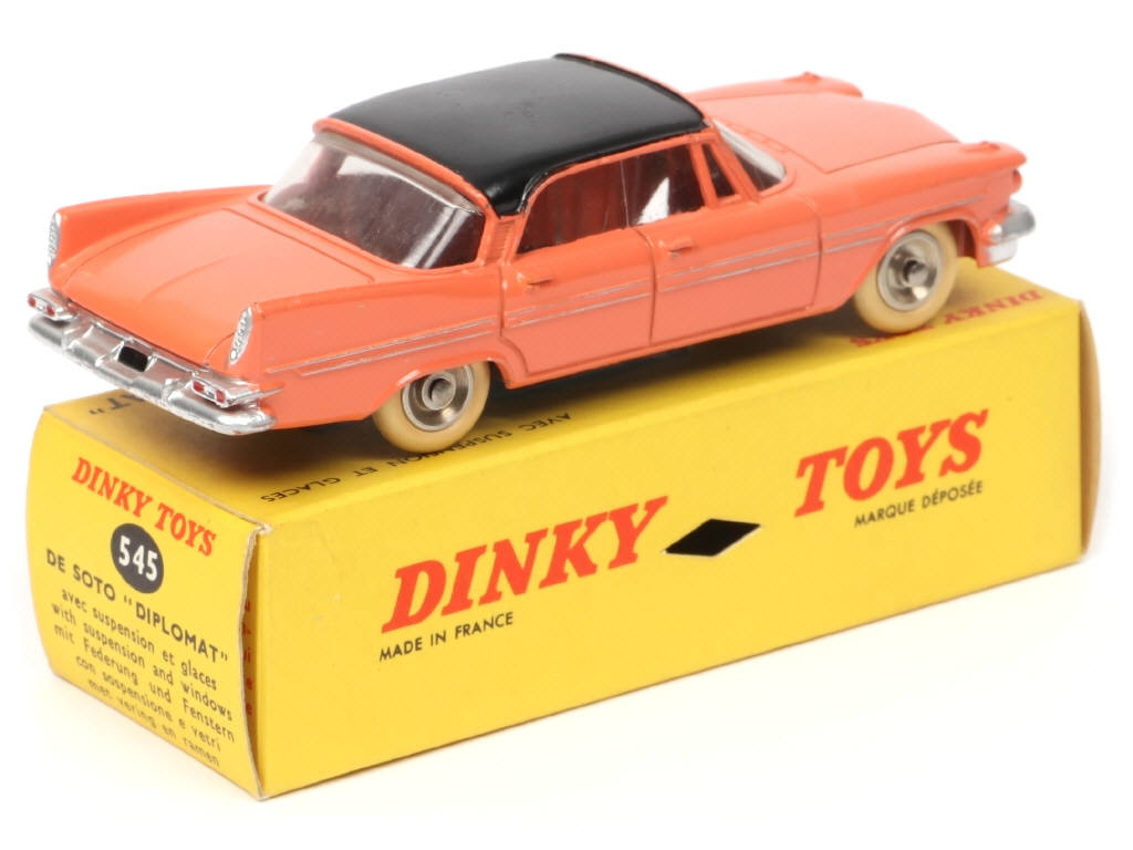 Lot 165 - DINKY TOYS (FRANCE) (1)