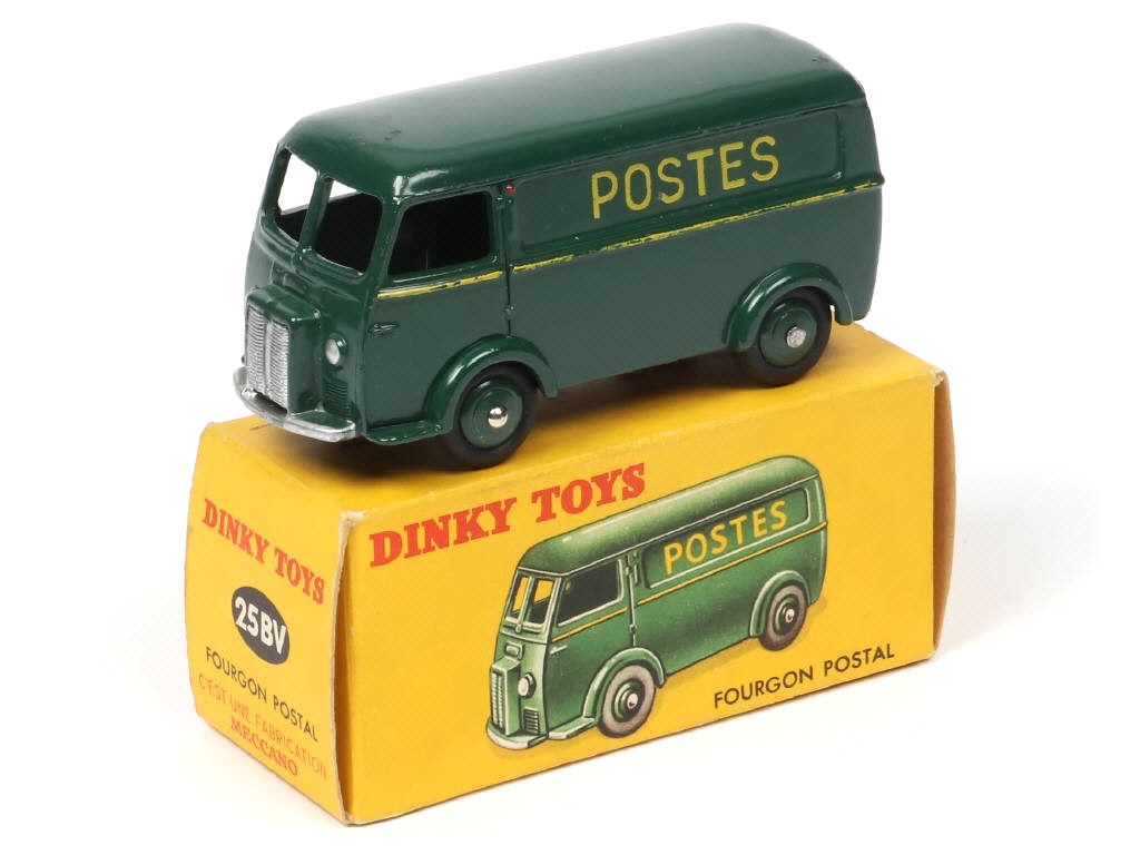 Lot 149 - DINKY TOYS (FRANCE) (1)