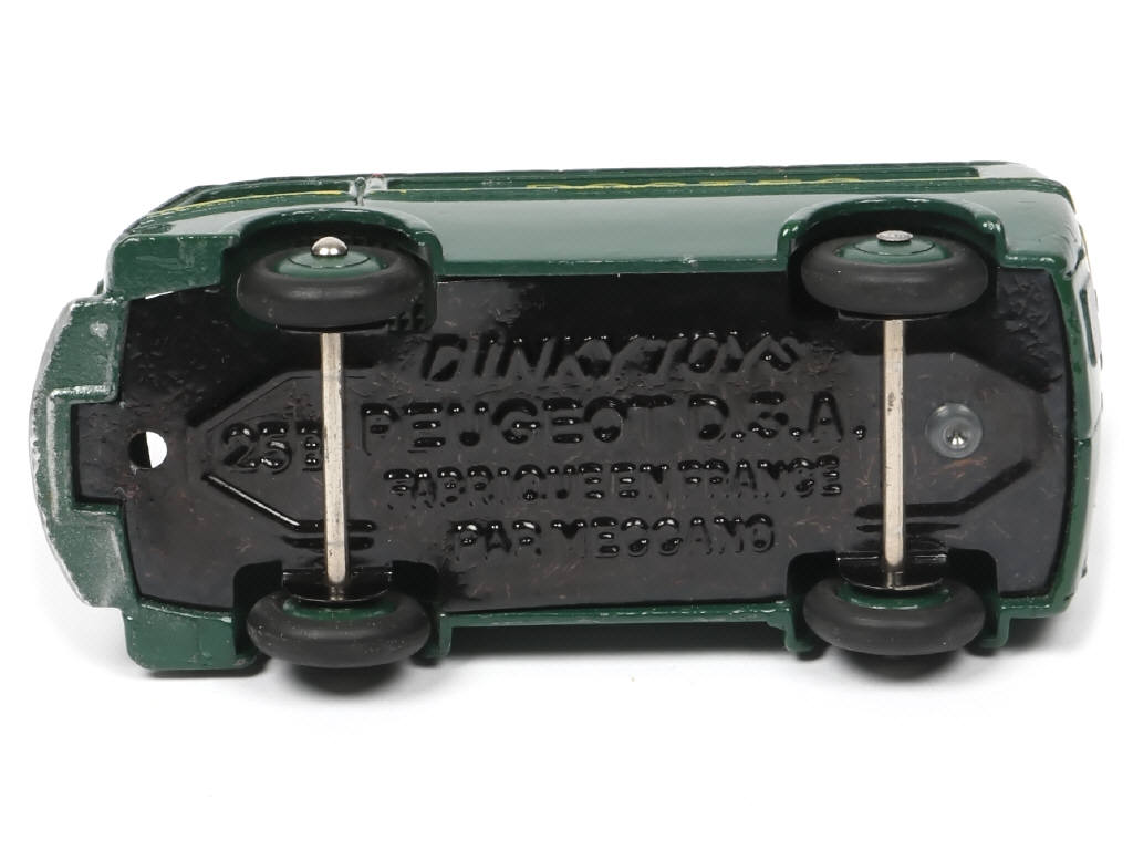 Lot 149 - DINKY TOYS (FRANCE) (1)