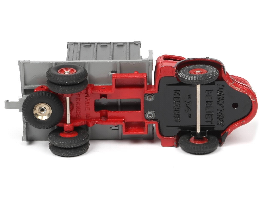 Lot 177 - DINKY TOYS (FRANCE) (1)