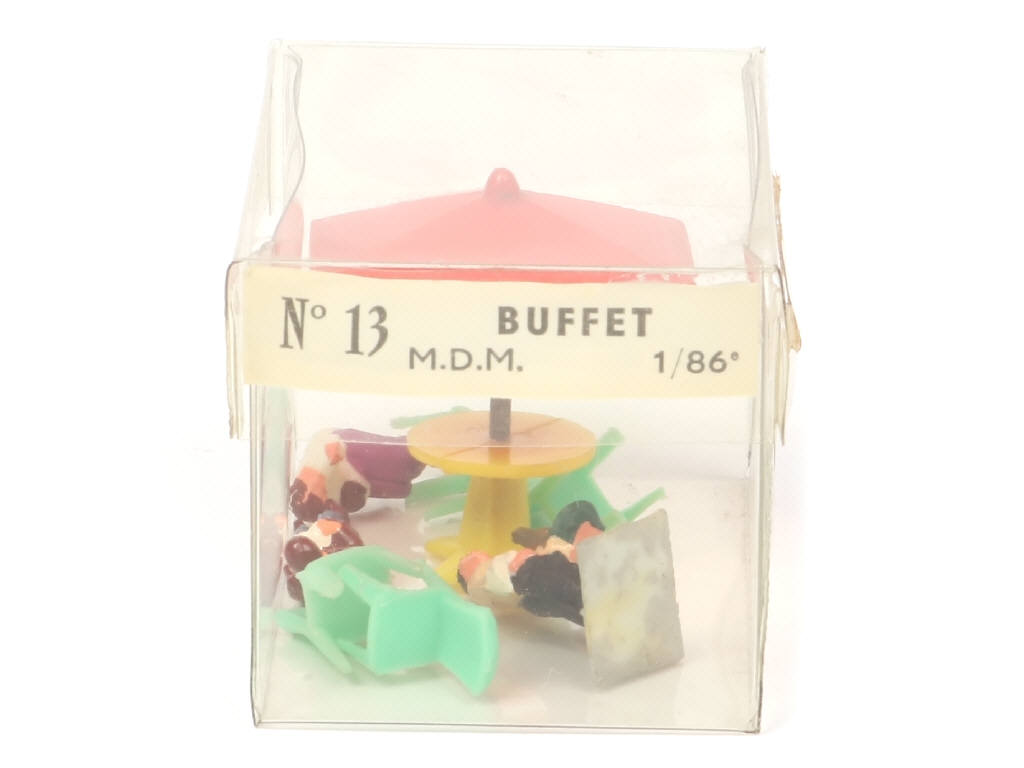 Lot 136 - DINKY TOYS (FRANCE) (1)