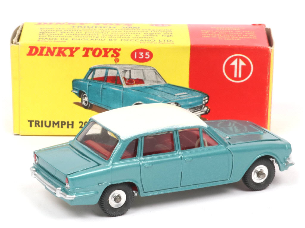 Lot 221 - DINKY TOYS (GB) (1)