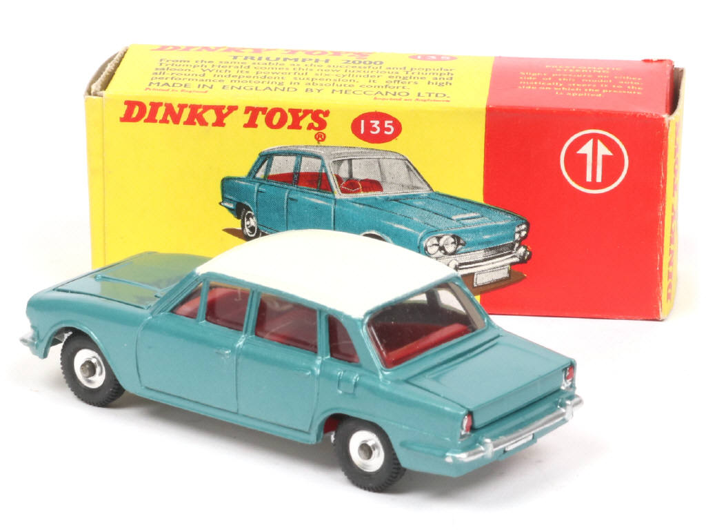 Lot 221 - DINKY TOYS (GB) (1)