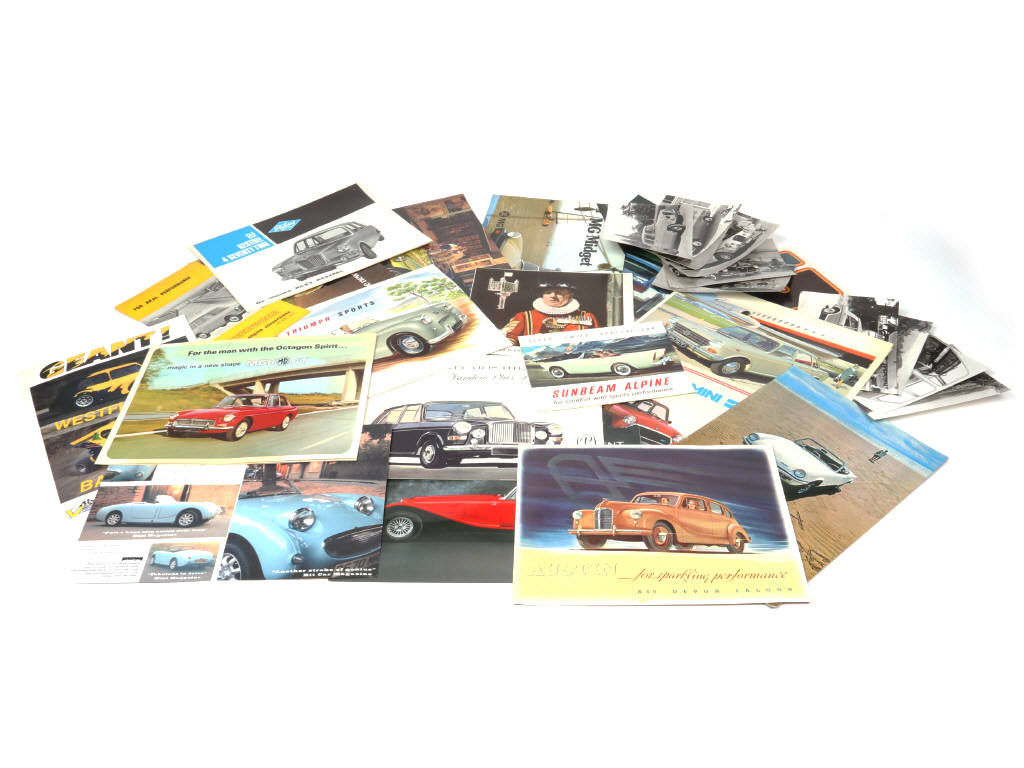Lot 14 - DIVERS (GB) (20)
