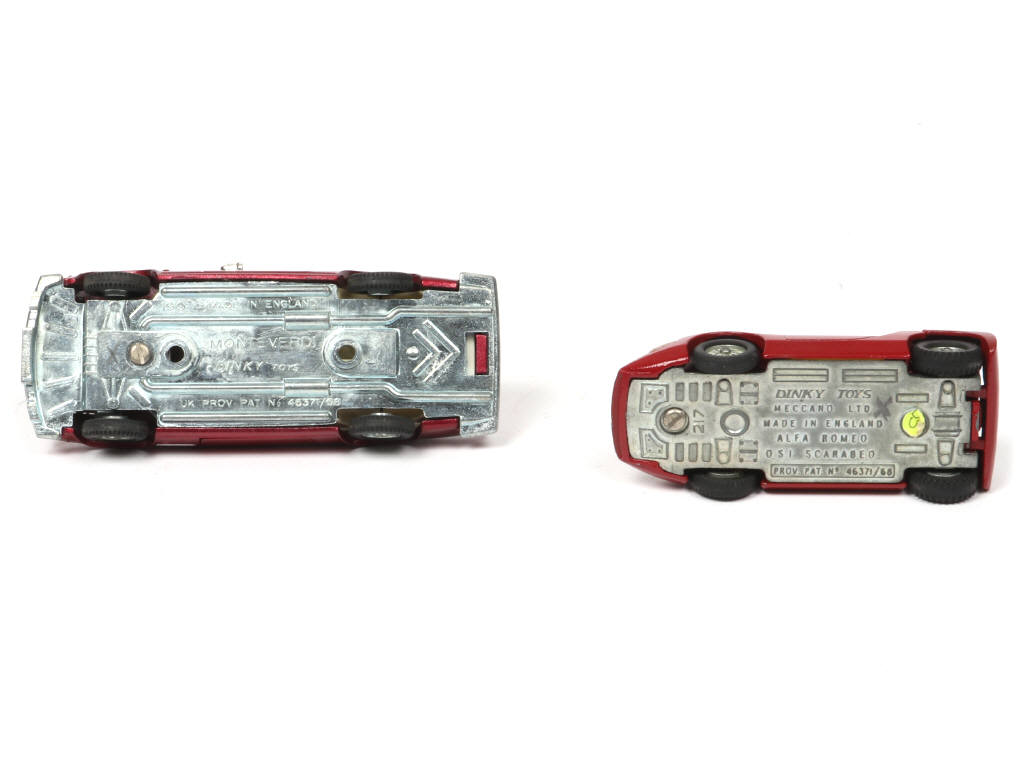 Lot 281 - DINKY TOYS (GB) (2)