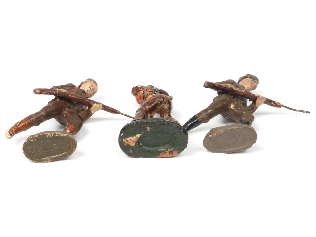 Lot 46 - DIVERS (9)